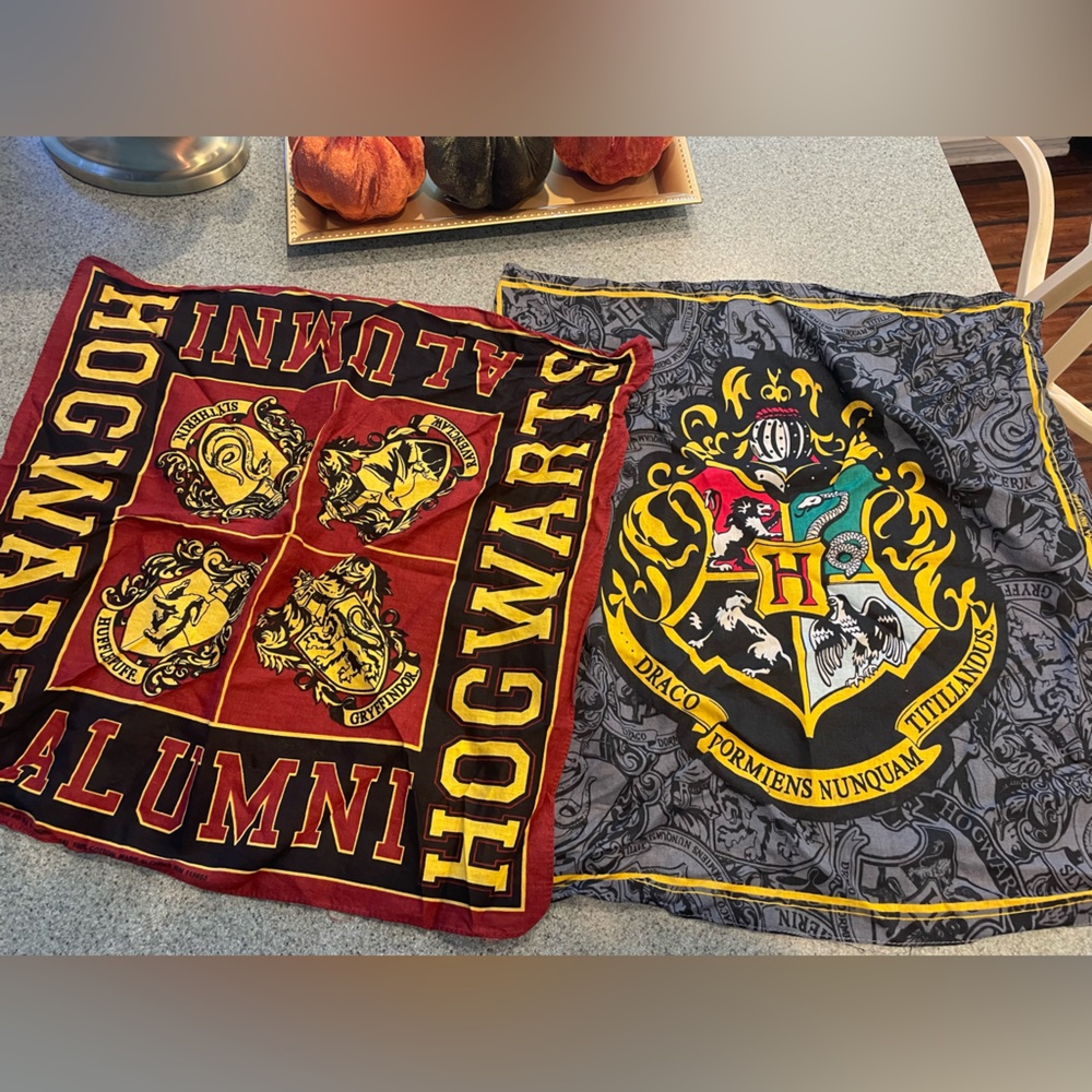 Hogwarts Alumni and Crest Scarves